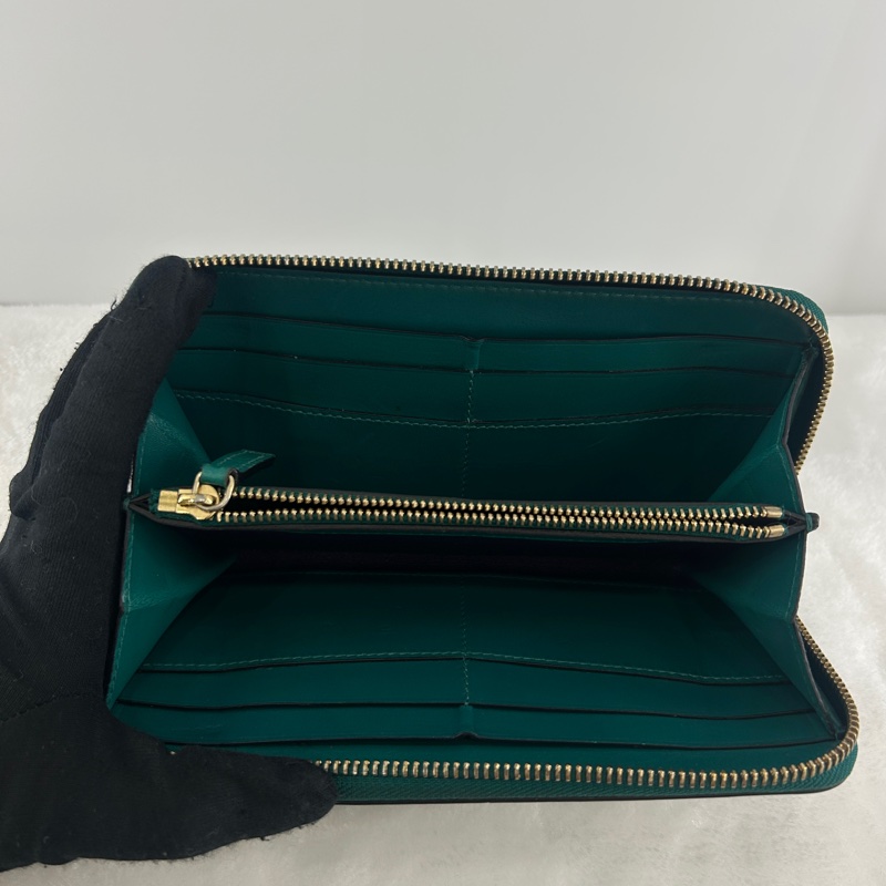BVLGARI 琺瑯蛇頭拉鍊長夾-11