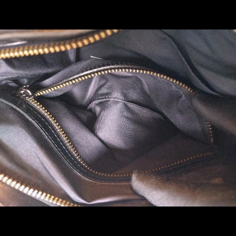 Issey Miyake BAOBAO 黑色亮格兩用波士頓包-18