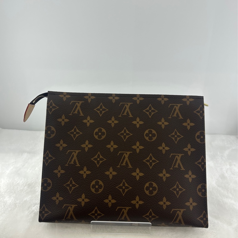 LV M28264 Poche Toilette 26 手拿包/洗漱包-1