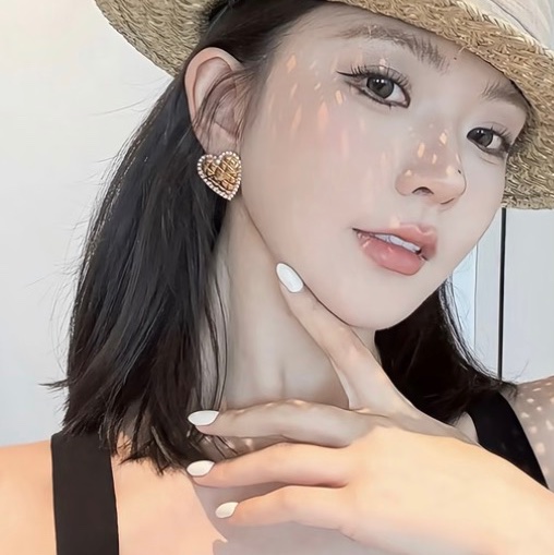 Chanel 手工坊愛心耳環-11