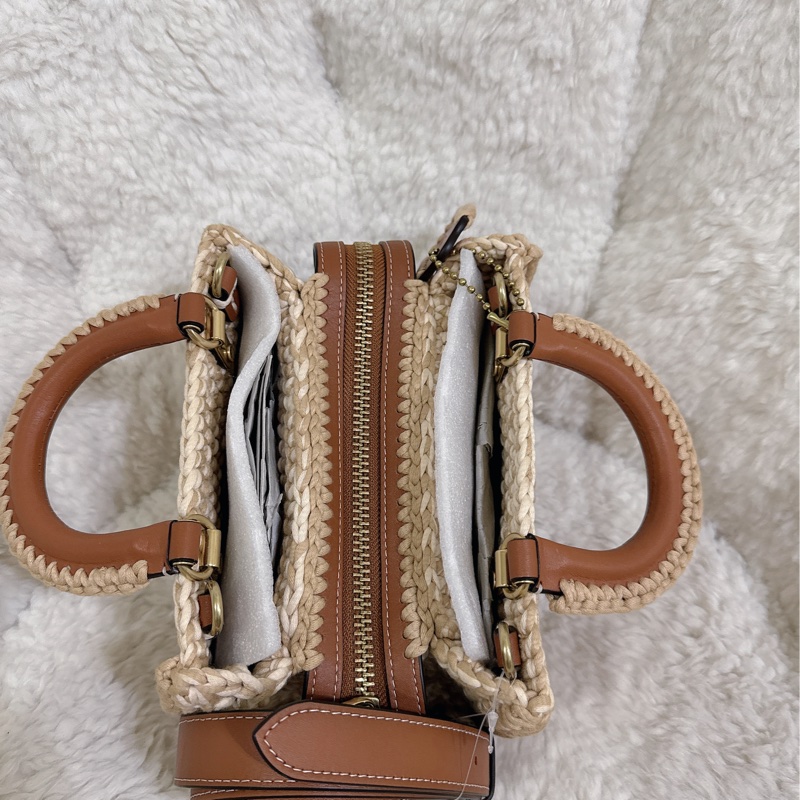 未使用coach Rogue 20針織🧶毛線系列三用包（原價25800元）-21