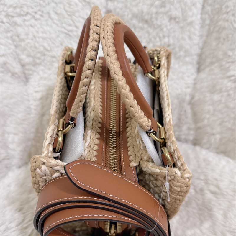 未使用coach Rogue 20針織🧶毛線系列三用包（原價25800元）-24