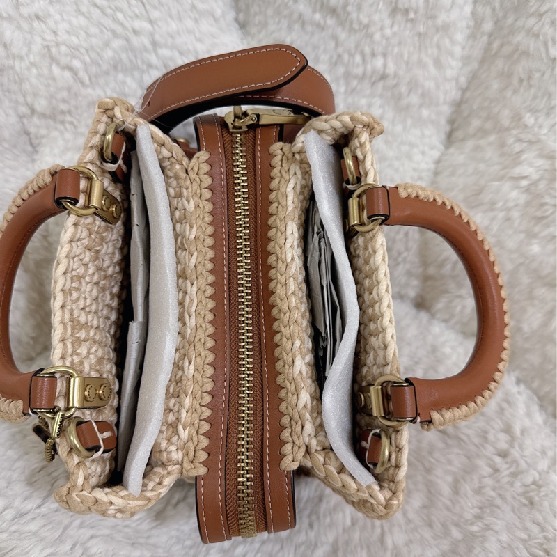 未使用coach Rogue 20針織🧶毛線系列三用包（原價25800元）-38