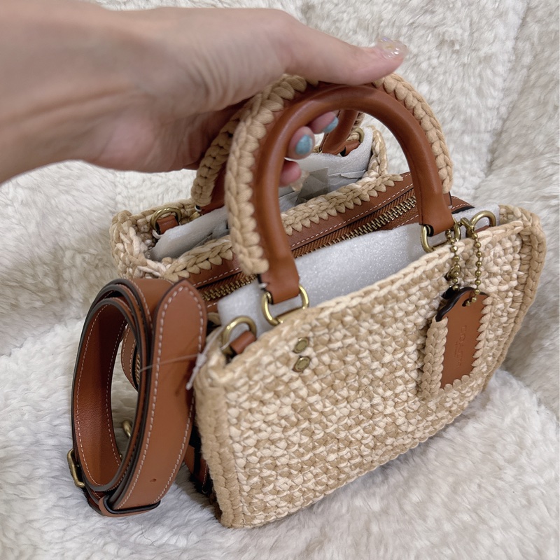 未使用coach Rogue 20針織🧶毛線系列三用包（原價25800元）-50
