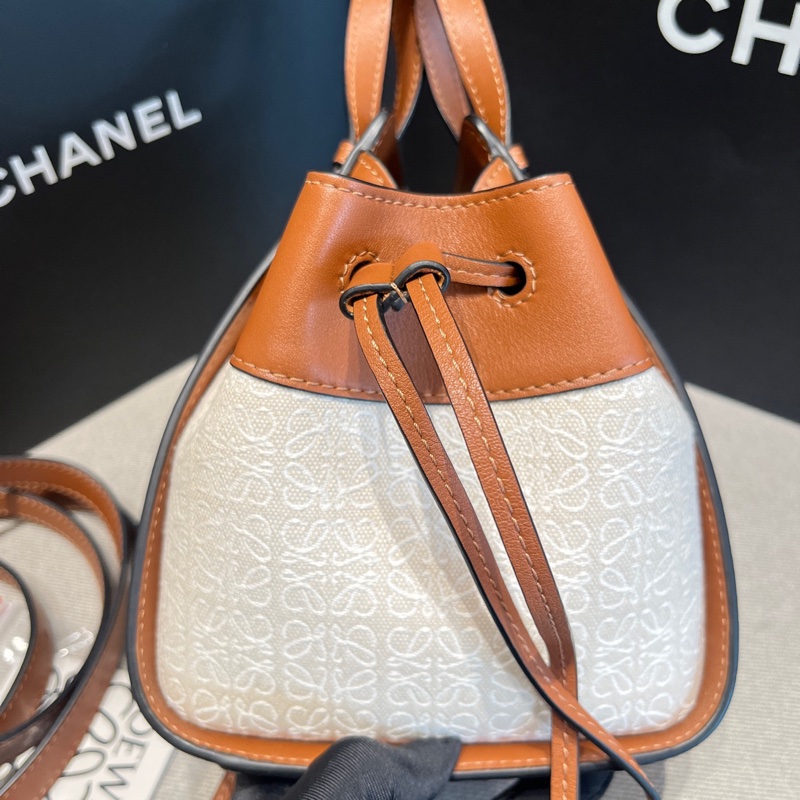 99新Loewe羅意威拼色mini Hammock吊床包 11*16*19 附件/紙卡/肩帶-2