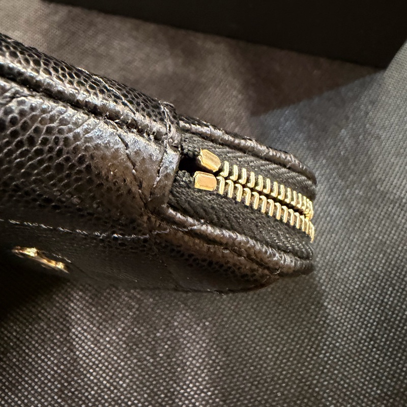 全新Chanel 黑荔枝牛皮淡金釦小吐司零錢包-12