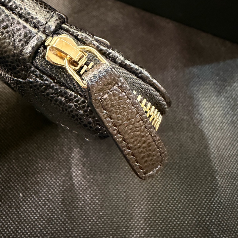 全新Chanel 黑荔枝牛皮淡金釦小吐司零錢包-13