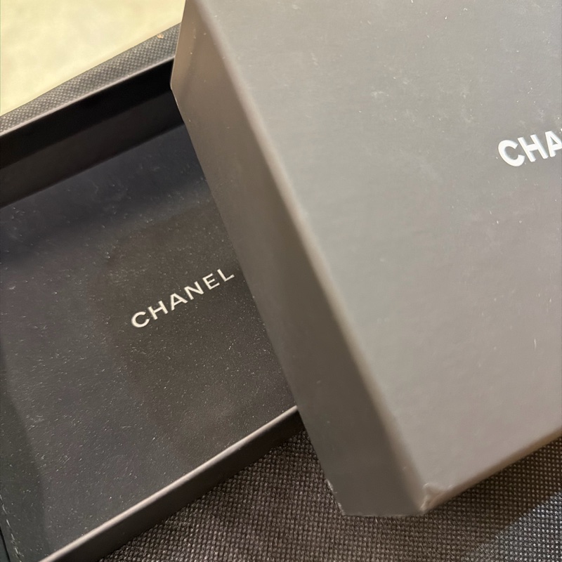 全新Chanel 黑荔枝牛皮淡金釦小吐司零錢包-20