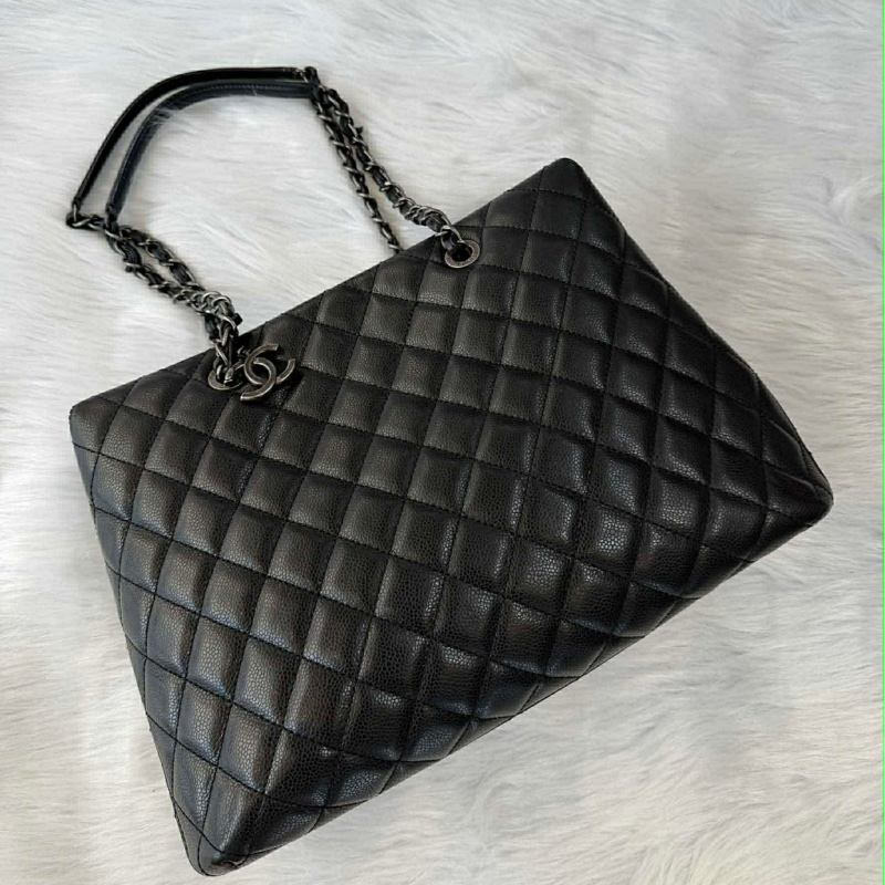Chanel 黑色荔枝皮多夾層托特包-2