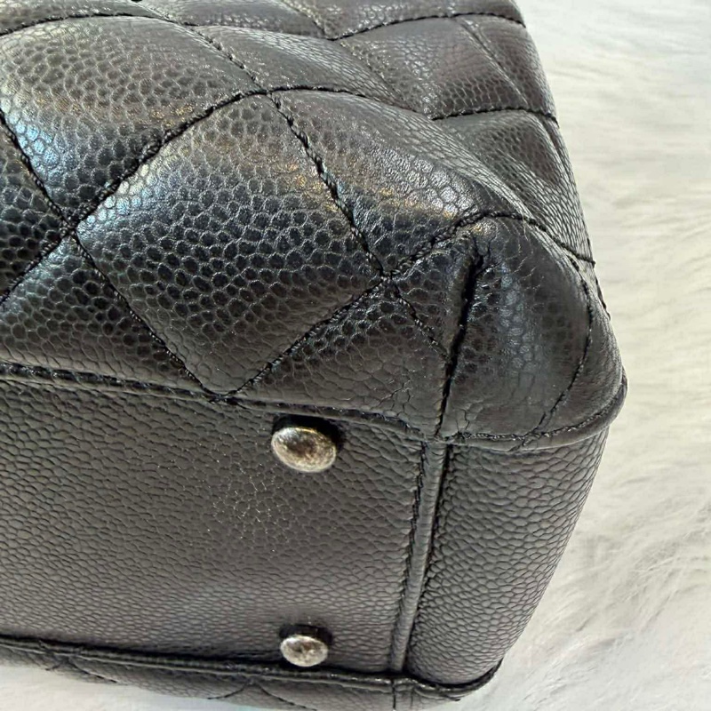 Chanel 黑色荔枝皮多夾層托特包-8