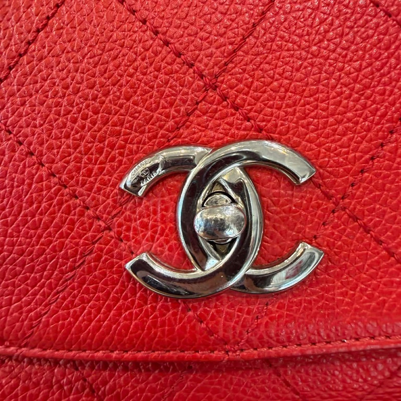 Chanel 小香荔枝皮轉扣口蓋包-15