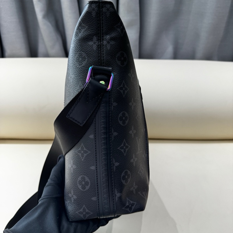 LV 路易威登x藤原浩聯名秀款apollo fragment閃電黑老花郵差包  17編碼 黑金閃電Logo 39*29*12-3