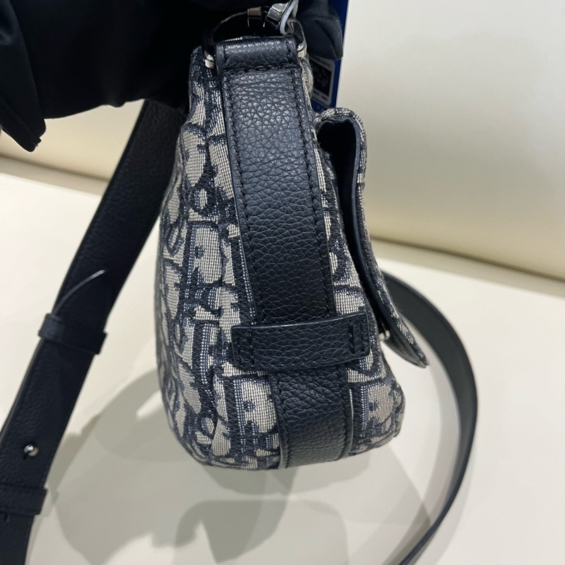 Dior迪奧經典老花滿印馬鞍斜挎包 20年 兩根肩帶-3