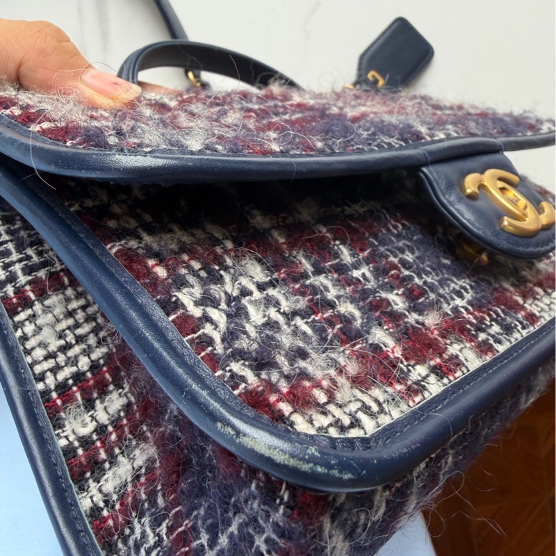 22年芯片款、CHANEL/香奈兒、22K秋冬、雙C、Logo皮穿鏈肩帶、羊毛斜紋軟呢金屬、口蓋包鏈-5