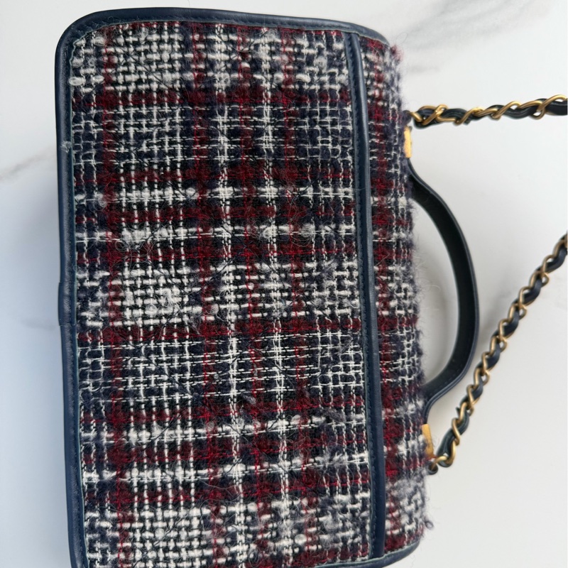 22年芯片款、CHANEL/香奈兒、22K秋冬、雙C、Logo皮穿鏈肩帶、羊毛斜紋軟呢金屬、口蓋包鏈-7