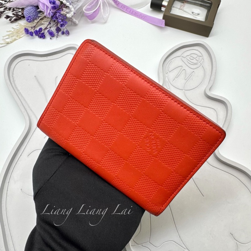 LOUIS VUITTON LV James亮橘色短夾-12