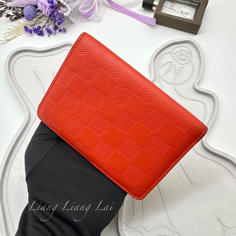 LOUIS VUITTON LV James亮橘色短夾-13
