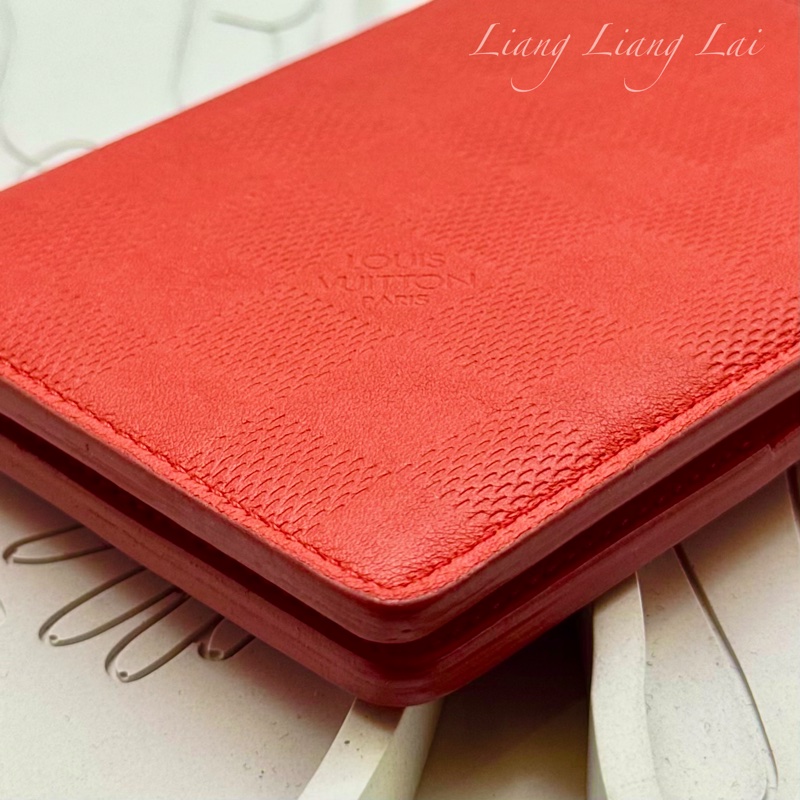 LOUIS VUITTON LV James亮橘色短夾-19
