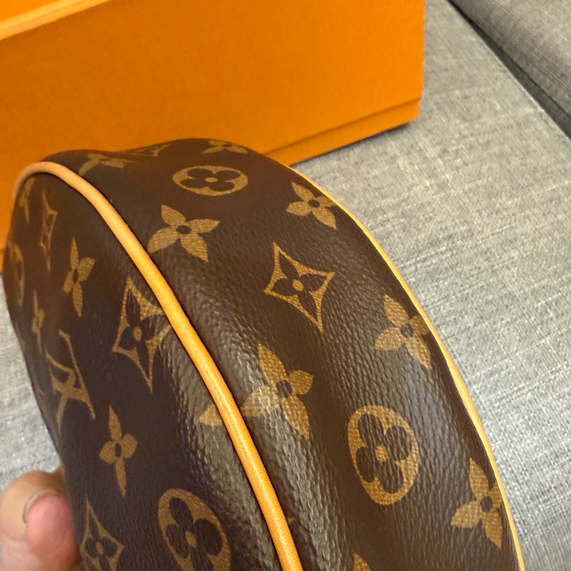 lv半月彎月包🤍🤍❤️極美 月亮包-10