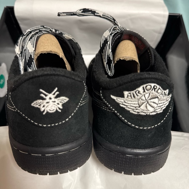 Travis Scott x Air Jordan 1 Low OG Black Phantom-1