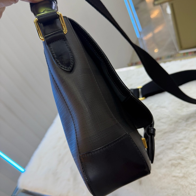 博柏利Burberry 男士斜挎包-3