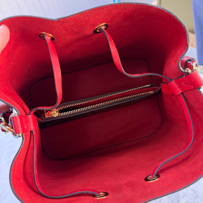 特惠價LouisVuitton 路易威登 紅色水桶包19年有芯片 包口有裂-3