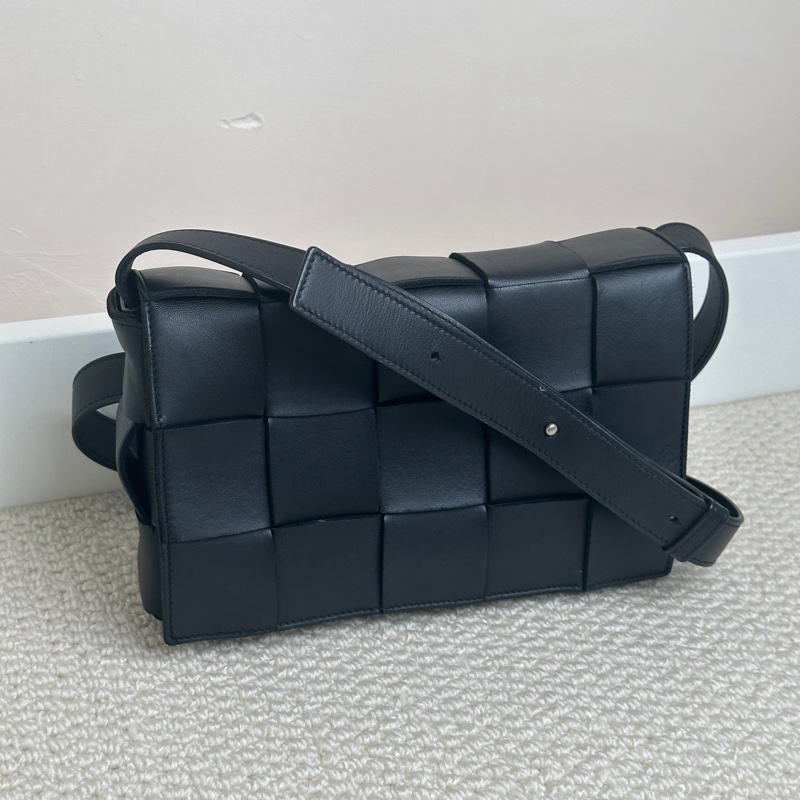 Bv 十五格 黑色 Bottega Veneta-0