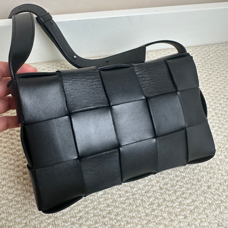 Bv 十五格 黑色 Bottega Veneta-1