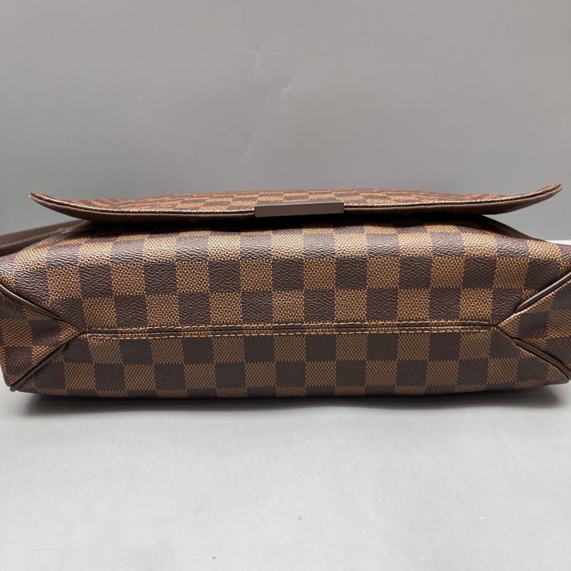 Louis Vuitton路易威登 棕棋盤格翻蓋郵差包 尺寸31*28-2