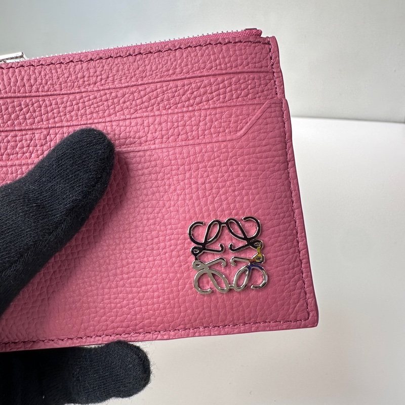 Loewe｜一字拉鍊錢包 粉銀扣-1