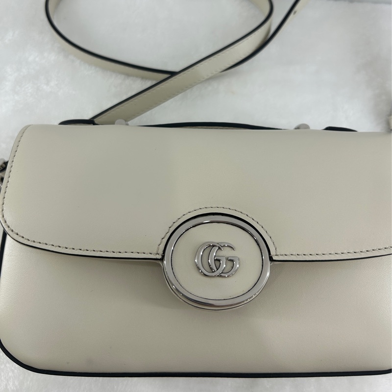 GUCCI Petite GG 迷你肩背包-2
