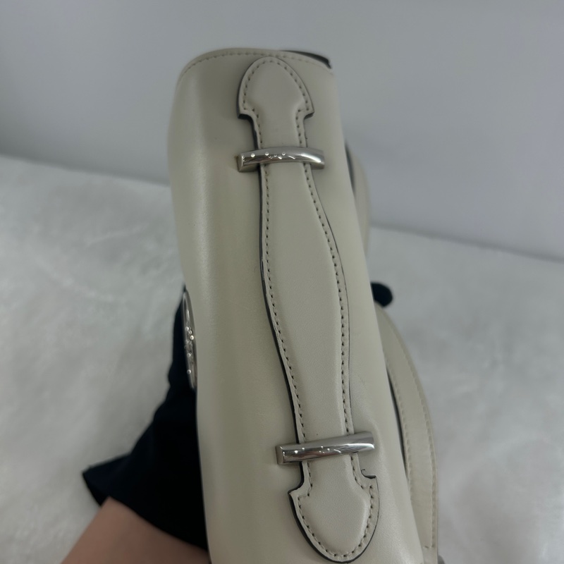 GUCCI Petite GG 迷你肩背包-15