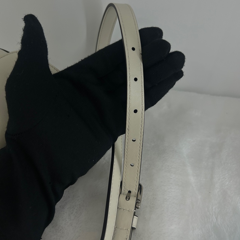 GUCCI Petite GG 迷你肩背包-18