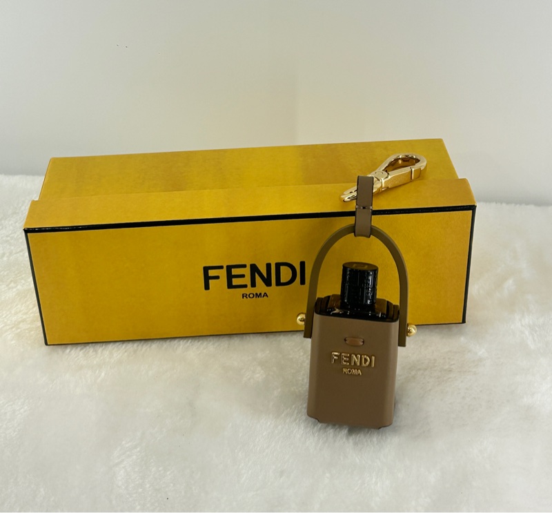 FENDI 香水鑰匙圈吊飾-1