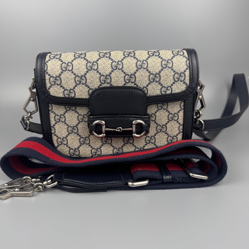 Gucci古馳 Horsebit 1955黑色老花斜挎包，小號 經典雙G帆布，黑色-0