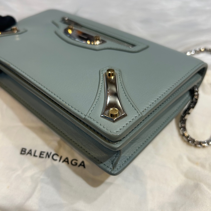 Balenciaga 巴黎世家經典銀扣鏈帶肩背包-3
