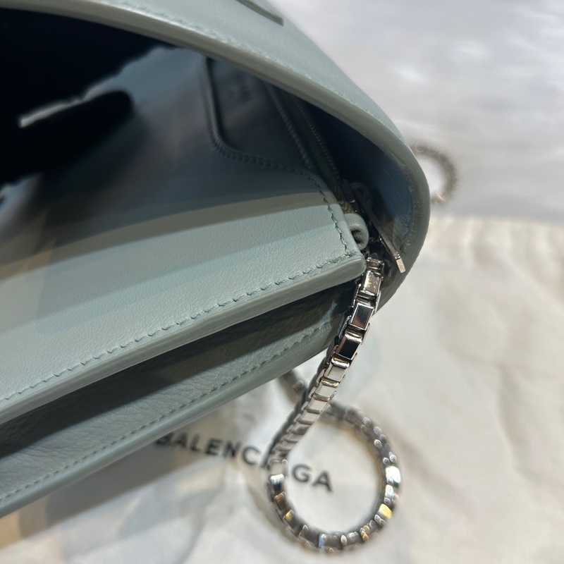 Balenciaga 巴黎世家經典銀扣鏈帶肩背包-6