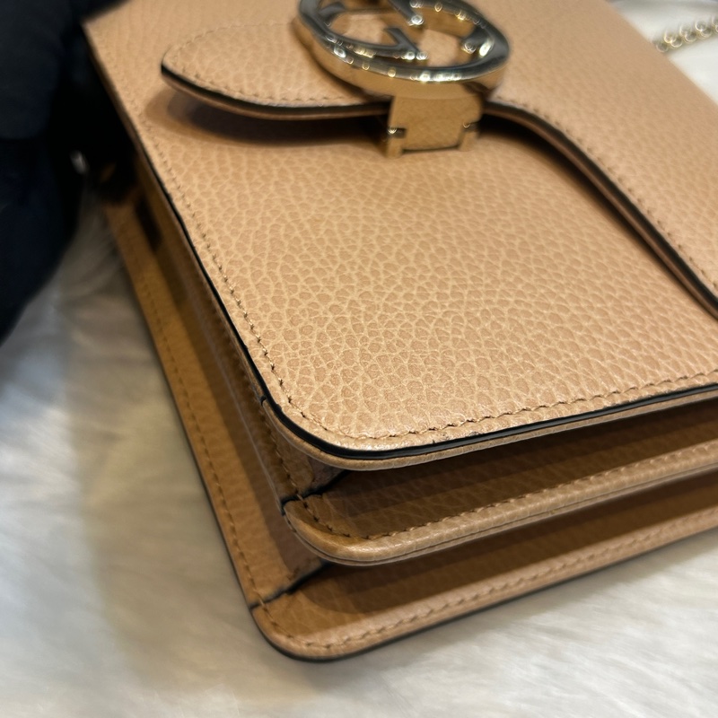 GUCCI Interlocking GG LOGO全皮革斜背包-3