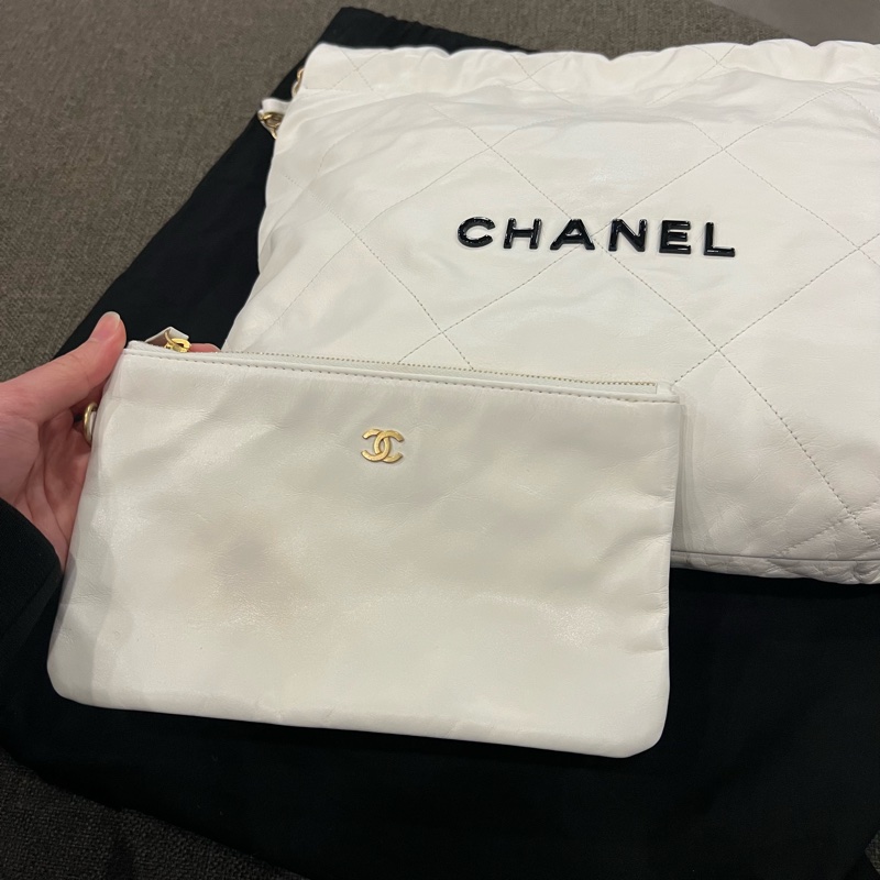 📢二手 完勝CF的香奈兒新當家花旦❤️Chanel 22 Bag 仙女白金幣黑字小號肩背包 芯片款 正品-8