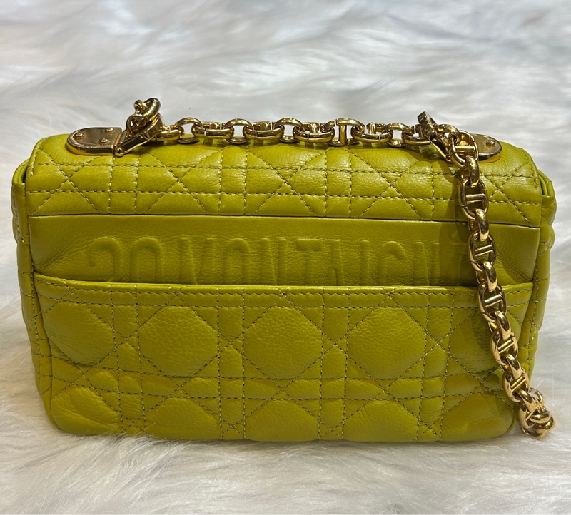 DIOR CARO 經典復古CD扣藤格紋絎縫小牛皮中型肩背包-1