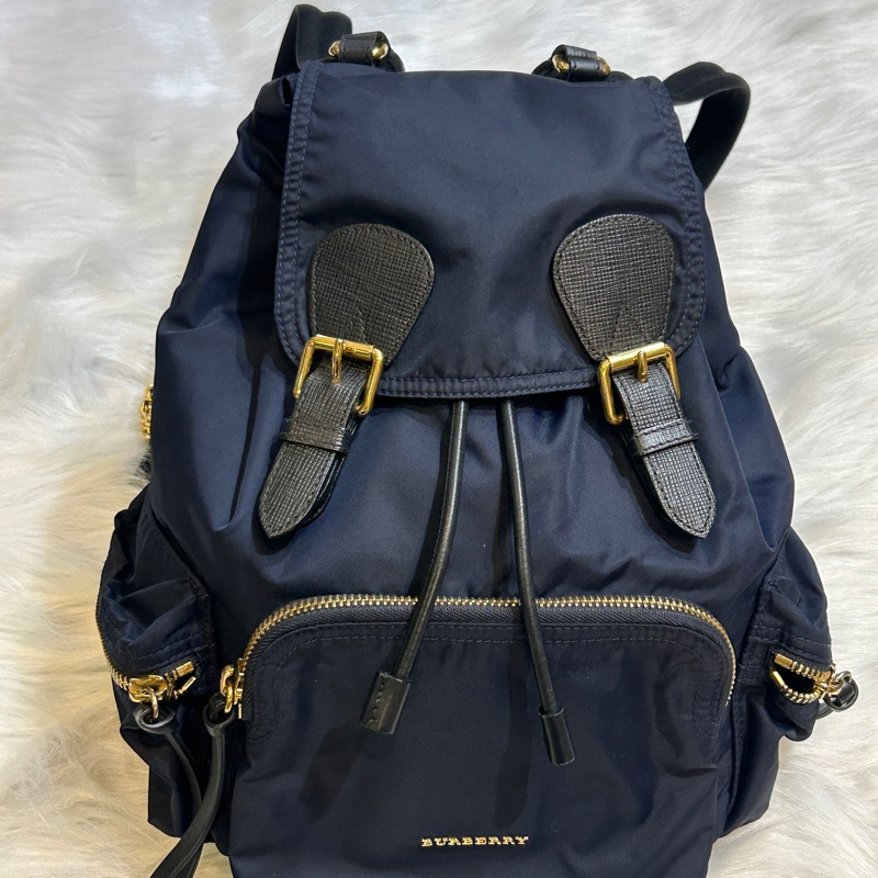 BURBERRY 經典The Rucksack 大款軍旅後背包-0