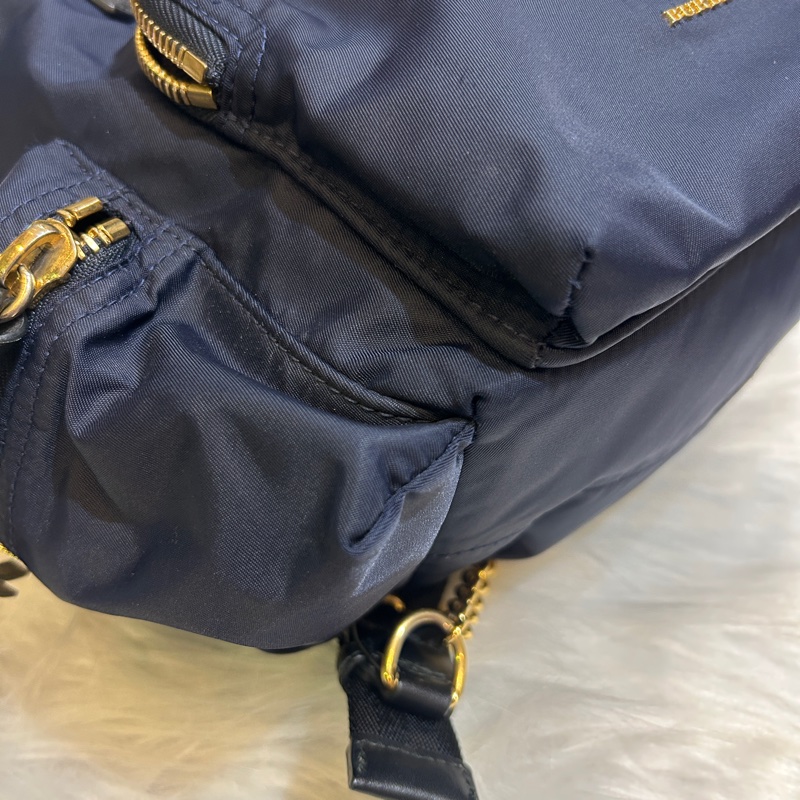 BURBERRY 經典The Rucksack 大款軍旅後背包-5