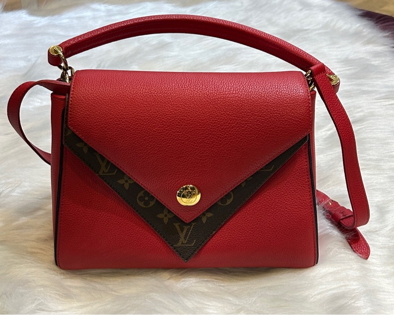 LV M54439 Monogram Double V NOIR 三用包-0