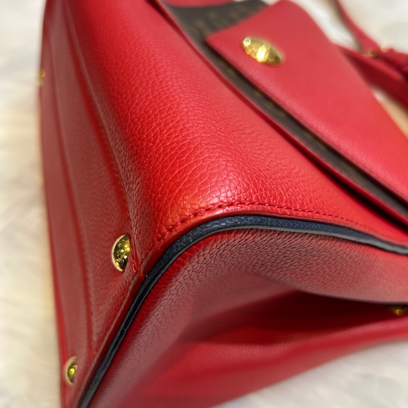 LV M54439 Monogram Double V NOIR 三用包-10