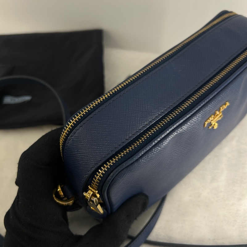 PRADA 防刮牛皮相機包-14