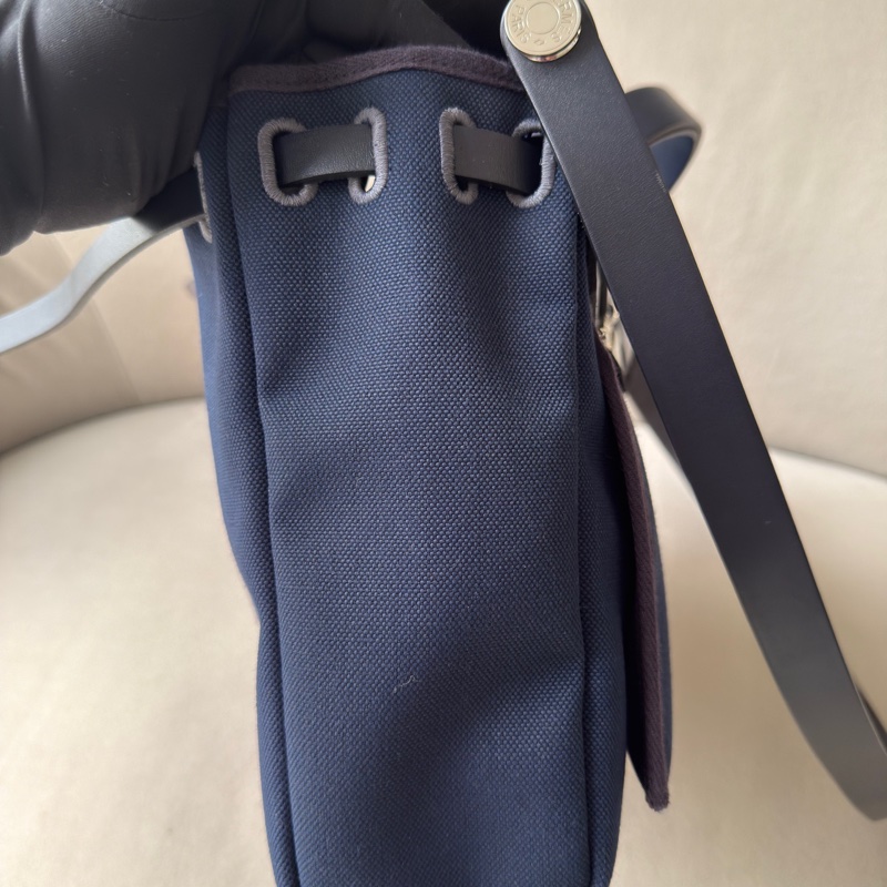 Hermes/愛馬仕herbag messenger39新款橫版海軍藍帆布銀扣b刻 手提斜挎包 配件塵袋-4