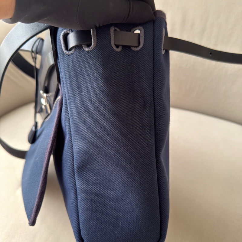 Hermes/愛馬仕herbag messenger39新款橫版海軍藍帆布銀扣b刻 手提斜挎包 配件塵袋-5