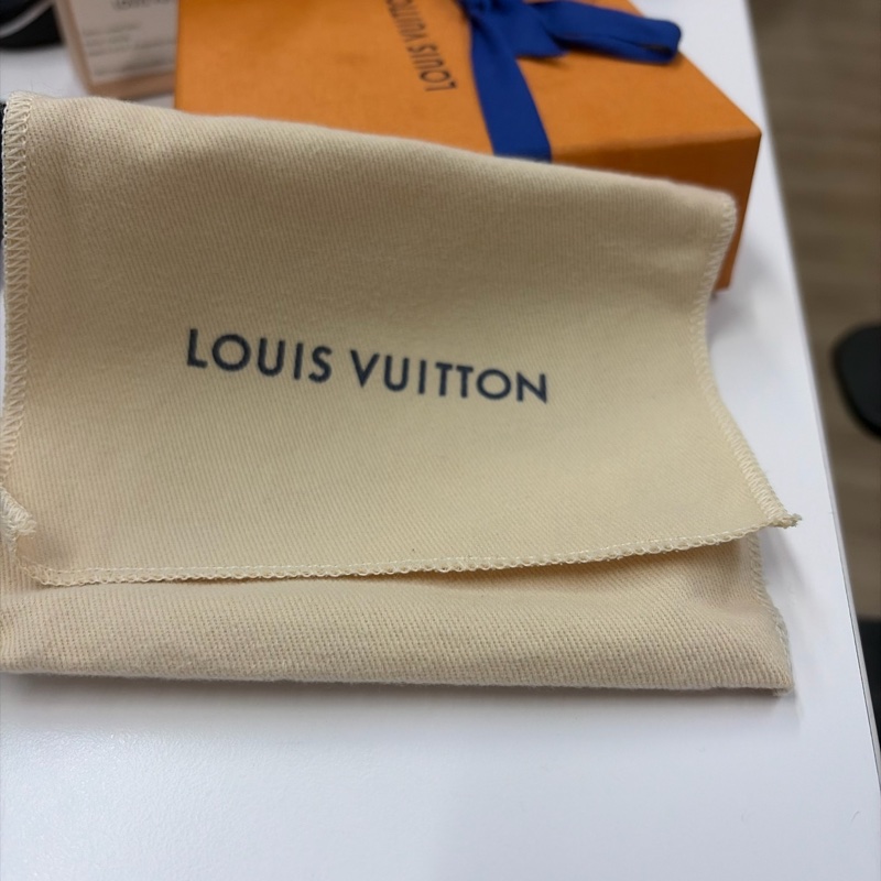 Louis Vuitton 男仕短夾-15