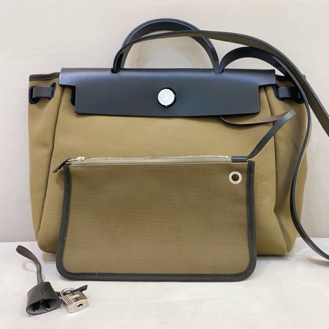 99新 Hermes愛馬仕 herbag31 軍綠色墨綠色拼黑色帆布 D刻 附件鑰匙鎖
