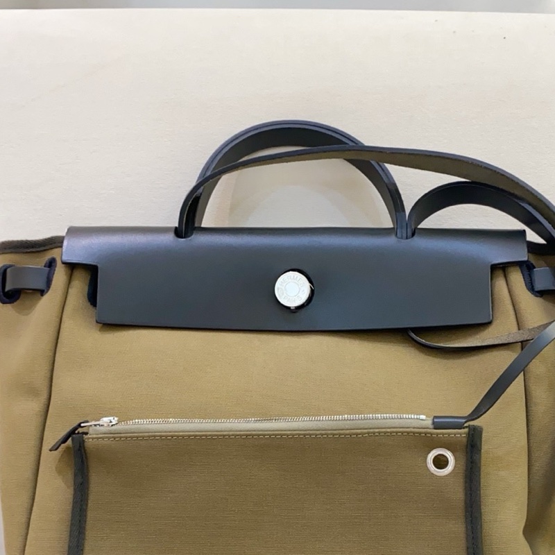 99新 Hermes愛馬仕 herbag31 軍綠色墨綠色拼黑色帆布 D刻 附件鑰匙鎖-7